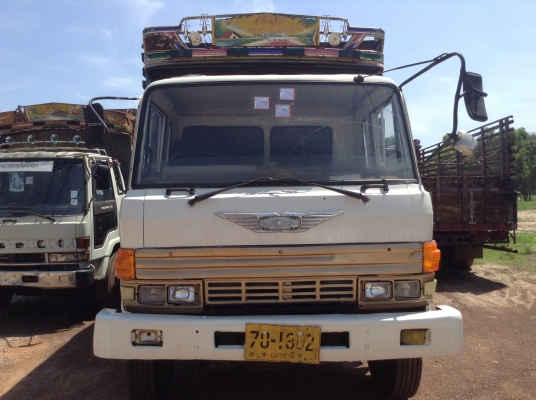 ขาย 10 ล้อ เพลาเดียว KT925 คัสซีสวยจัด วางหัว F18 เครื่อง HO7C 180 HP เกียร์ HO ช่วงล่างใหญ่ลูกหมากรัอย เบรคทิฟฟี่  เพาวเวอร์ ยางเต็ม ทะเบียนเต็มพร้อมโอนครับ