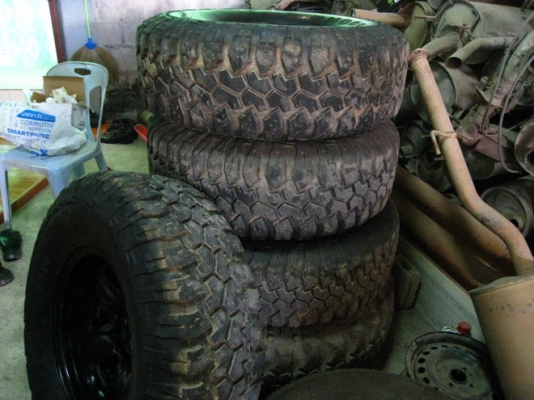 ขายยาง MAXXIS BIGHORN 285/75/16 ปี09