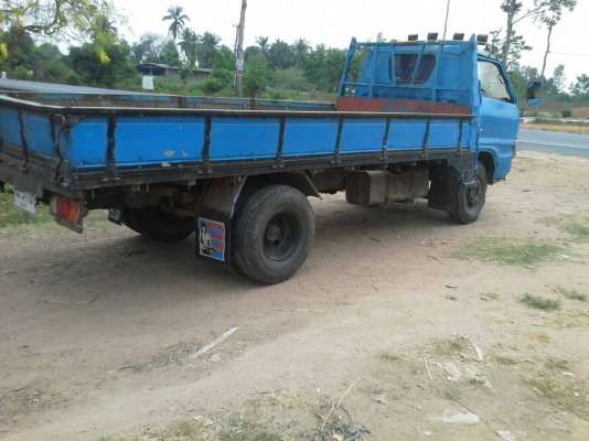 ขายหกล้อ,,กลางคอกเตี้ย,ISUZU 88hp,พร้อมใช้,,ตามสภาพ,,ราคาประหยัด,ทะเบียน,