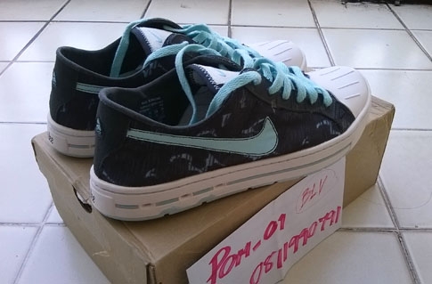 รองเท้า NIKE acg soaker size 7.5 UK 27CM 40BR 42EUR (ใหม่พร้อมกล่อง) รองเท้า NIKE acg soaker size 7.5 UK 27CM 40BR 42EUR (ใหม่พร้อมกล่อง)