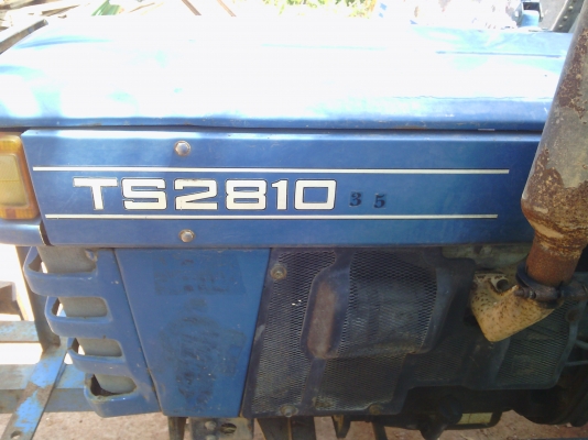 ขายรถไถ ISAKI 2810 ,3สูบ เพลาเดียว