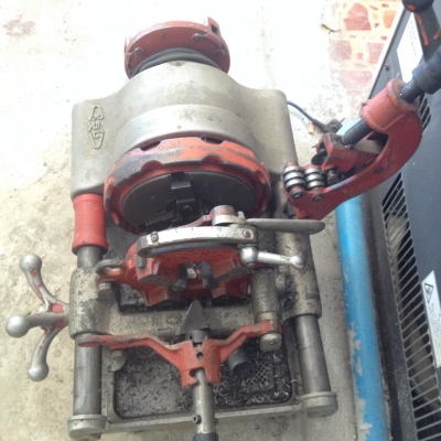 เครื่องทำเกลียว เก่าญี่ปุ่น ใช้ไฟ 220V. สภาพพร้อมใช้งาน เครื่องทำเกลียว เก่าญี่ปุ่น ใช้ไฟ 220V. สภาพพร้อมใช้งาน