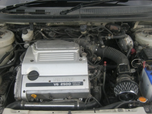 kia carnival  วางเครื่อง nissan VQ2500 แก๊สถังโดนัท