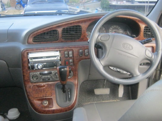 kia carnival  วางเครื่อง nissan VQ2500 แก๊สถังโดนัท