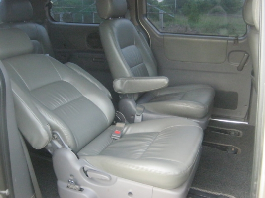 kia carnival  วางเครื่อง nissan VQ2500 แก๊สถังโดนัท