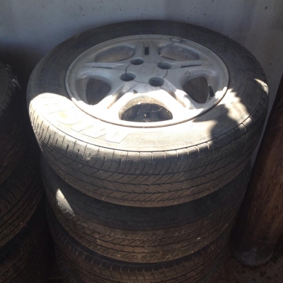 ล้อแม็ก + ยางเก่า มือ 2 ใช้ทำล้อรถเข็นของ , ล้อรถเทรลเลอร์ , ล้อรถสาลี่ มีทั้งขอบ 13, 14 และ 15 นิ้ว