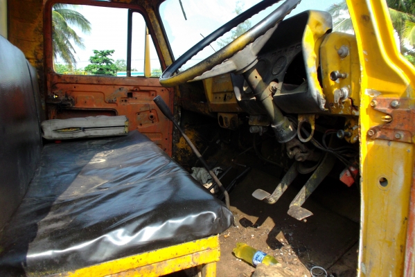 ขายด่วนรถสิบล้อดรั้มหัวยาวช้วงลางหลงเพลาเดียวเครืองTX