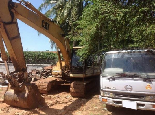 รถแบคโคร CAT 320 V.2 มีเล่ม ไม่มีไฟฟ้า