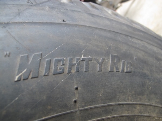 ขายยางและกะทะล้อรถมือสองหลายขนาด 19 รายการ