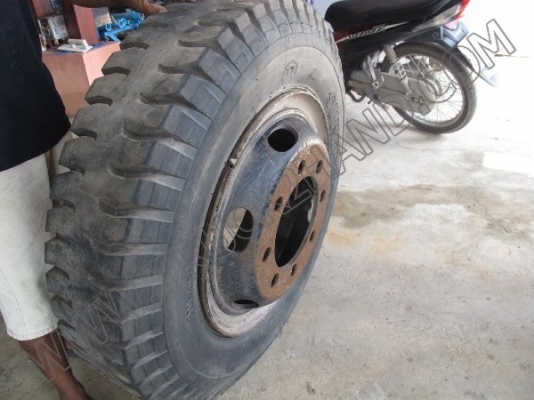 ขายยางและกะทะล้อรถมือสองหลายขนาด 19 รายการ