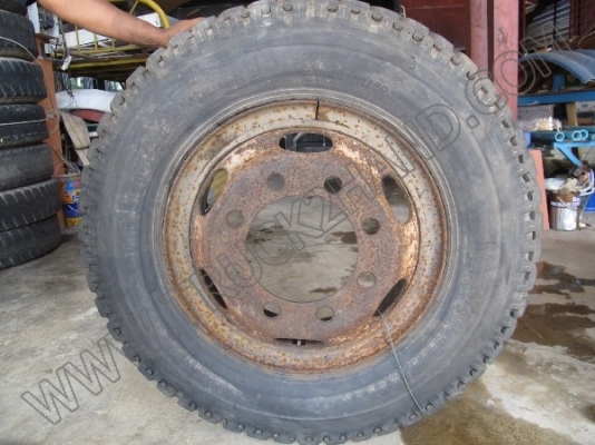 ขายยางและกะทะล้อรถมือสองหลายขนาด 19 รายการ