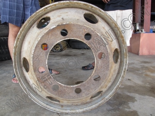 ขายยางและกะทะล้อรถมือสองหลายขนาด 19 รายการ