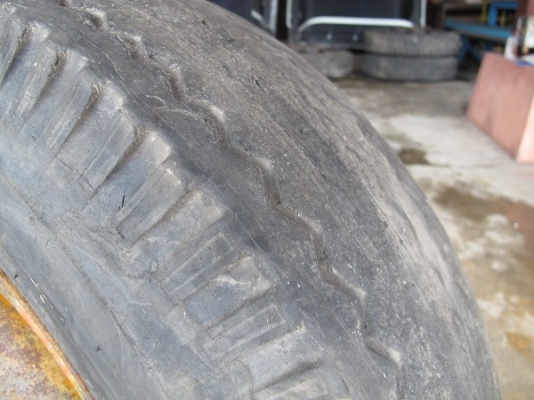 ขายยางและกะทะล้อรถมือสองหลายขนาด 19 รายการ