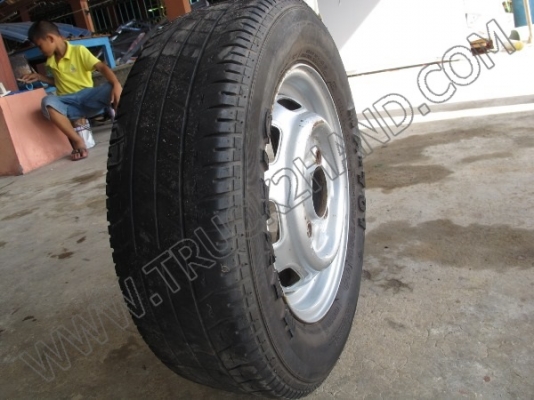 ขายยางและกะทะล้อรถมือสองหลายขนาด 19 รายการ