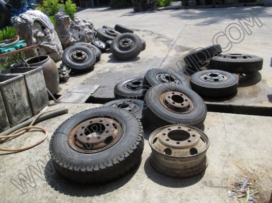 ขายยางและกะทะล้อรถมือสองหลายขนาด 19 รายการ