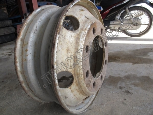 ขายยางและกะทะล้อรถมือสองหลายขนาด 19 รายการ