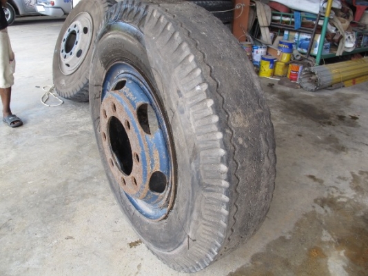 ขายยางและกะทะล้อรถมือสองหลายขนาด 19 รายการ