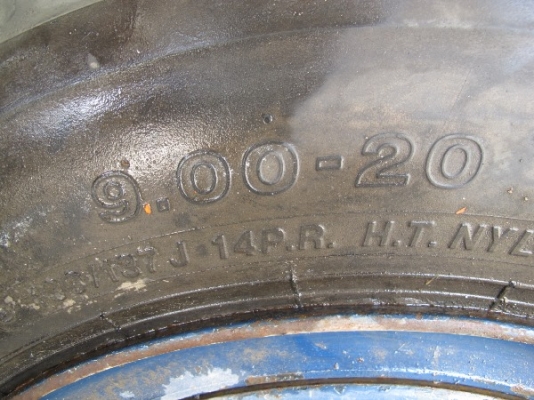 ขายยางและกะทะล้อรถมือสองหลายขนาด 19 รายการ