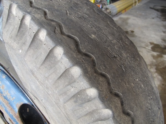 ขายยางและกะทะล้อรถมือสองหลายขนาด 19 รายการ