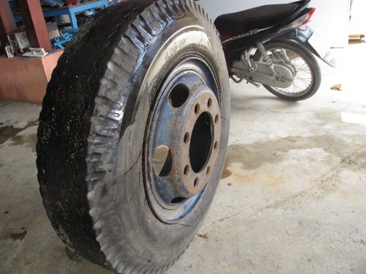 ขายยางและกะทะล้อรถมือสองหลายขนาด 19 รายการ