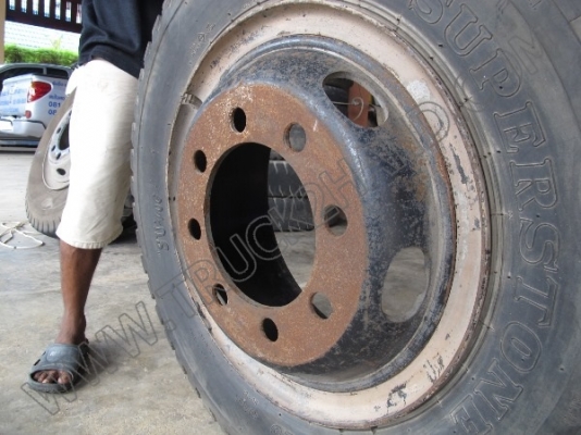 ขายยางและกะทะล้อรถมือสองหลายขนาด 19 รายการ