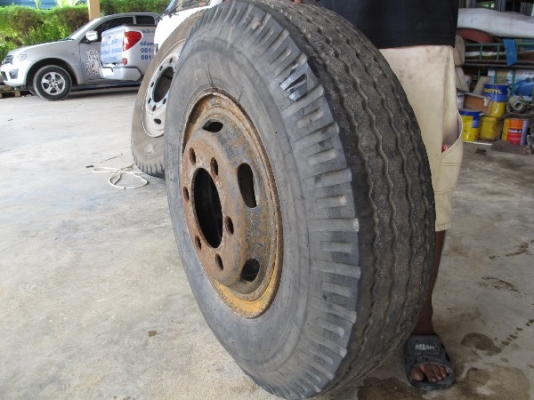 ขายยางและกะทะล้อรถมือสองหลายขนาด 19 รายการ