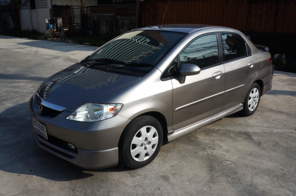 HONDA CITY ปี 2004 ขายรถสวย เดิมๆ ชุดแต่งรอบคัน ARIBAG คู่ เบรค ABS เครื่องวิ่งดีสุดๆ ช่วงล่างแน่น เกียร์ปกติ กระจกไฟฟ้า เบาะหนัง แอร์เย็นๆ สภาพภายในสวย สีสวย รถพร้อมใช้ การันตีรถสวยสุดๆ จัดไฟแนนได้