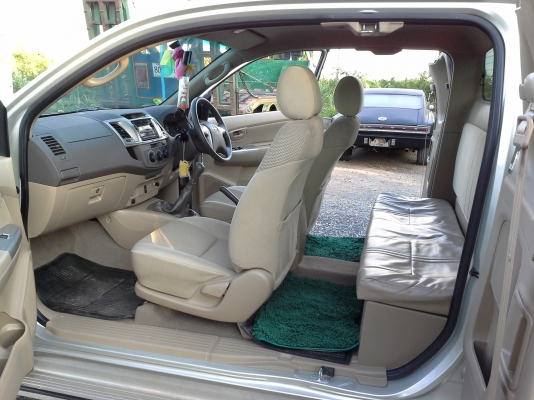 TOYOTA VIGO CHAMP 2.5 E PRE RUNNER SMART CAB ปี2011