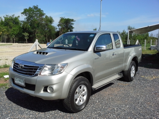 TOYOTA VIGO CHAMP 2.5 E PRE RUNNER SMART CAB ปี2011