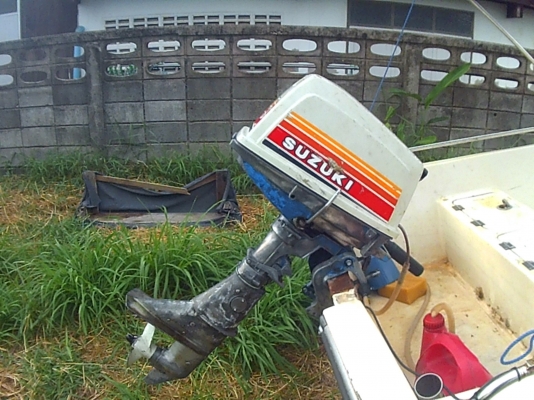 ขายเรือไฟเบอร์ 12.6 ฟุต พร้อมเครื่อง 5 แรง