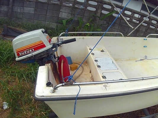 ขายเรือไฟเบอร์ 12.6 ฟุต พร้อมเครื่อง 5 แรง