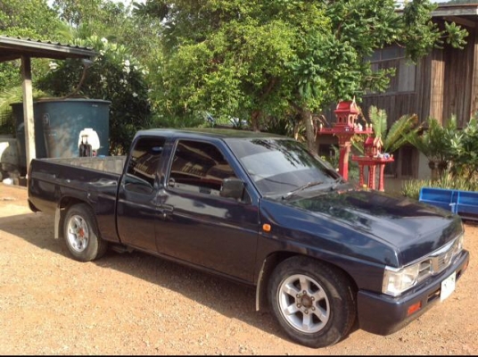 นิสสันบิ๊กเอ็ม ปี 96 จอโค้ง ฝาแดง เครื่อง 2500 สภาพพร้อมใช้ ราคาต่อรองได้