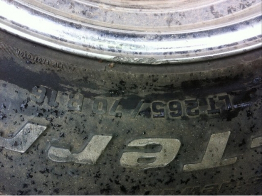 ล้อ แท้japan osaka ยี่ห้อ pass ล้อเบามาก 16*8.ojj off-13 พร้อมยางดอกเต็มๆของ goodrich 265/75/16 ล้อโต