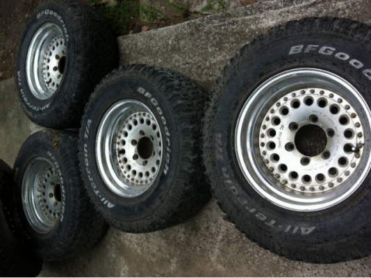 ล้อ แท้japan osaka ยี่ห้อ pass ล้อเบามาก 16*8.ojj off-13 พร้อมยางดอกเต็มๆของ goodrich 265/75/16 ล้อโต