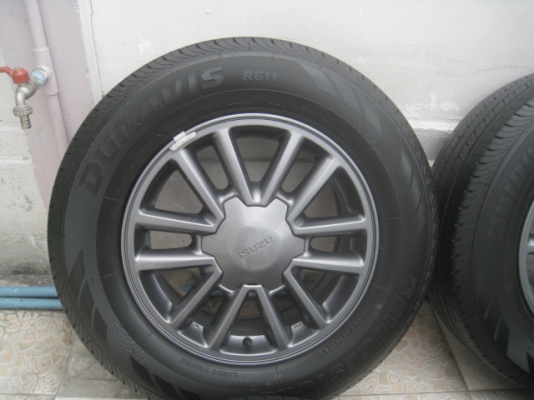 ขายล้อแม็กป้ายแดง new d-max 16"x6.5" et41 6รู139.7 พร้อมยางผลิตสัปดาห์ที่ 03 ปี14 สนใจติดต่อเล็กคลองสามครับ 081-3747940