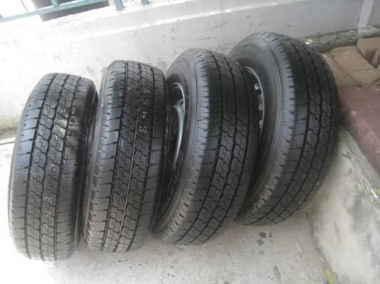 ขายกะทะล้อป้ายแดง Isuzu d-max ขอบ15 6รู139.7 +ยางผลิตสัปดาห์ที่ 51 ปี13 สนใจติดต่อเล็กคลองสามครับ 081-3747940