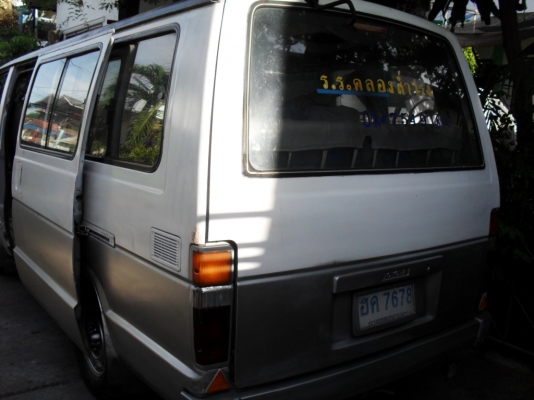 รถตู้มือ 2 สภาพดี ราคา 65000 บาท