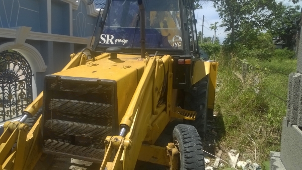 3รายขาย..1700000. 6ล้อดั้ม220แรง..รถโม่3คิว..และตักหน้าหลังขุด..(เหมาหรือแยก).