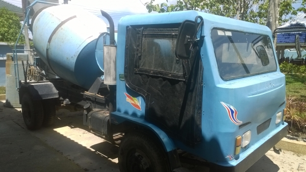 3รายขาย..1700000. 6ล้อดั้ม220แรง..รถโม่3คิว..และตักหน้าหลังขุด..(เหมาหรือแยก).