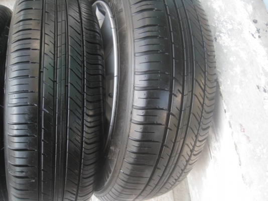 ขายล้อแม็ก Honda City 15"x5.5" et45 4รู100 + ยางปี12  สนใจติดต่อเล็กคลองสามครับ 081-3747940