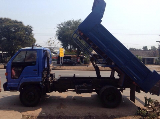 รถ 6 ล้อ ดั้ม ISUZU  NRR 32D 195แรง สภาพสวย พร้อมใช้ ราคาสุดคุ้ม