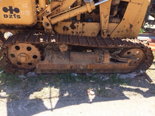 รถแทรคเตอร์ โคมัตสุ D21 S รถเก่าญี่ปุ่น สภาพเก่าเก็บ.