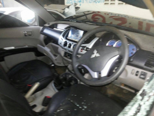 ขายหัวเก๋งตามสภาพ ชนหน้านิสสสนึง ขายหัวเก๋งตามสภาพ ชนหน้านิสสสนึง