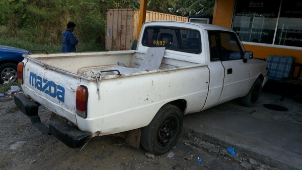 มาสด้าแฟมิลี่ แค๊ป27000