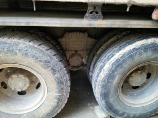 รถมิตซู 10 ล้อดั้ม FN527M - TC  เปลื่ยนเครื่อง 220 แรงม้า.  สนใจติดต่อ 081 - 6079515