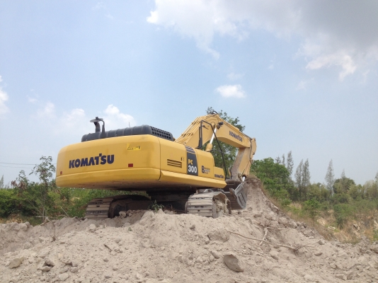 ขายด่วน!!!KOMATSU PC300-8 รถสวยพร้อมใช้ค่ะ