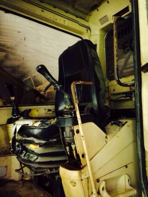 ขายรถแบ็คโฮ CAT V.2 เอกสารเล่มทะเบียน เครื่องเดิม ปั๊มเดิม ไฟฟ้าตัด ขายรถแบ็คโฮ CAT V.2 เอกสารเล่มทะเบียน เครื่องเดิม ปั๊มเดิม ไฟฟ้าตัด