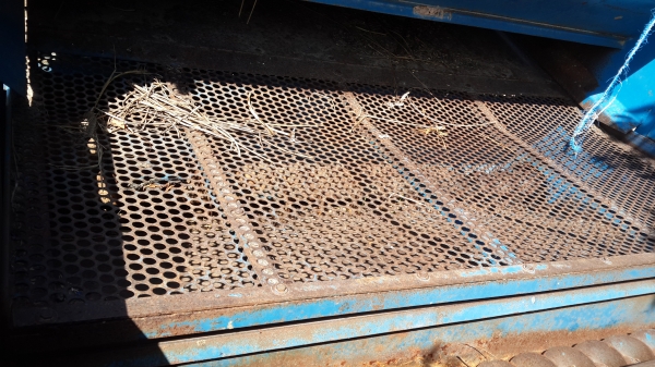 ขายตู้นวดห้าฟุตครึ่งเดษตรพัฒนาสิงเปลือยจัมโบ้ปี39พร้อมคานยกติดรถไถ