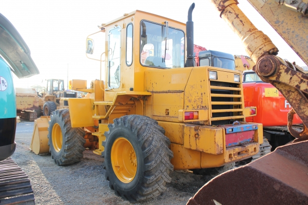 ขาย!!! รถตัก KOMATSU WA150-1 รถนอก มีเอกสาร สภาพเดิมๆสวย ขาย!!! รถตัก KOMATSU WA150-1 รถนอก มีเอกสาร สภาพเดิมๆสวย