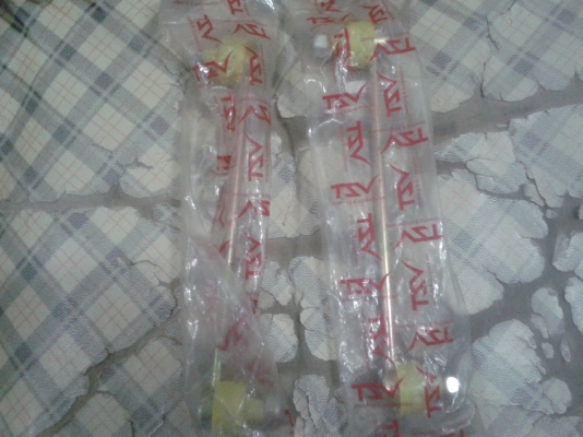 ขายลูกหมากกันโคลงหน้าของใหม่ 1คู่ 700